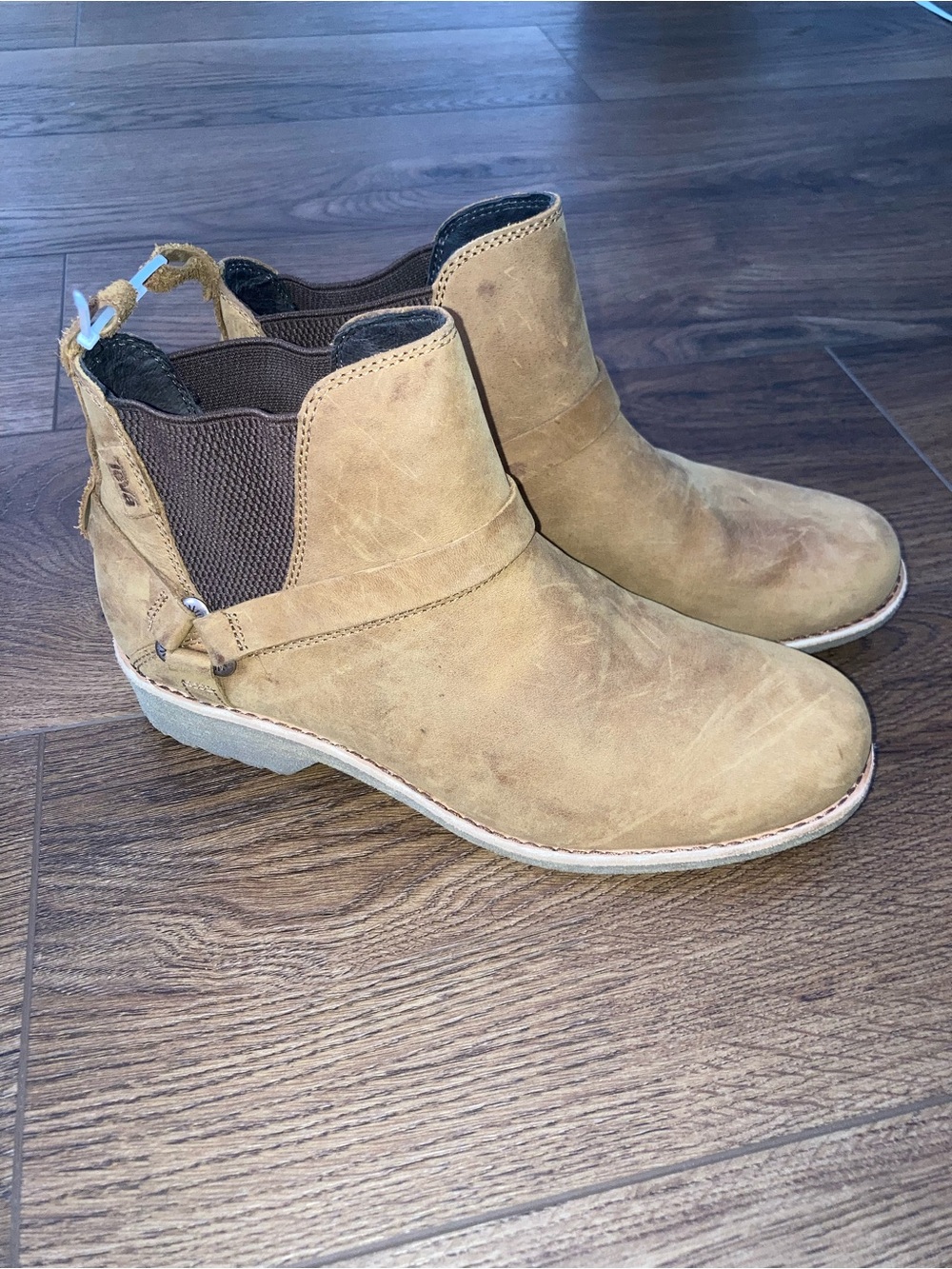 Teva women’s ankle boots size 8.5 new